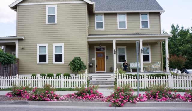 Craftsman Style 4 bedroom 3 bath House