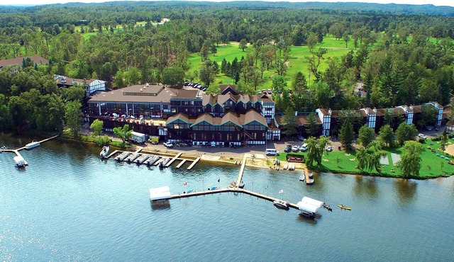Cragun's Resort & Hotel