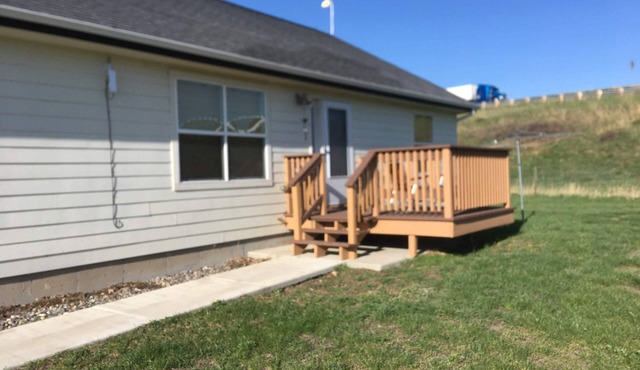 Craig Montana walk river, boat launch, restaurants, fly shops and more!