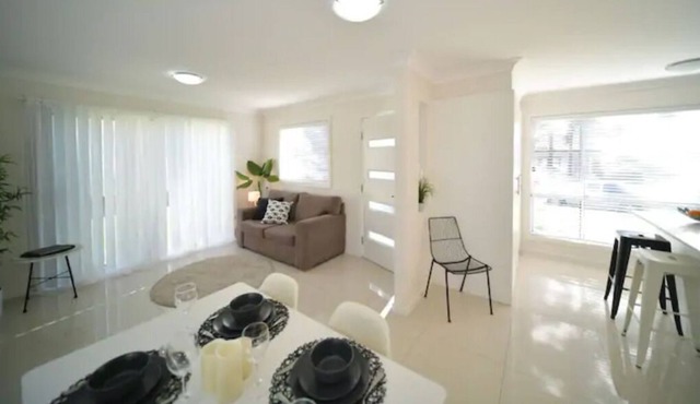 Craig's Place - 2br, 1bth house 10 mins to Eastern Creek, 10m to Eastern Creek
