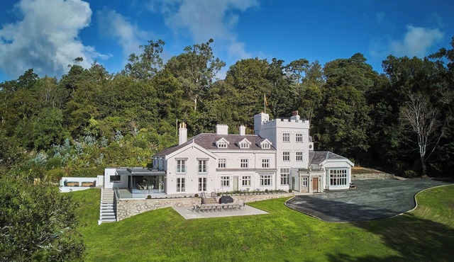 CRAIG Y DON, family friendly, luxury holiday cottage in Llandegfan