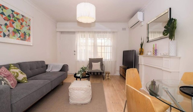 Cranbrook Courtyard A Sunny City fringe Retreat