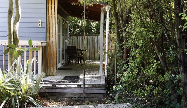 Cranford Cottages And Motel