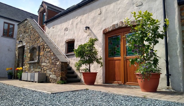 CRANNY, romantic, character holiday cottage in Narberth