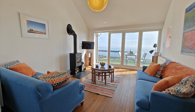 Craster Waves - Two Bedroom House, Sleeps 4