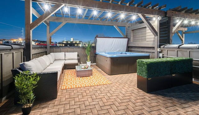 Crave Escape - Private Rooftop&Hot Tub - Midtown