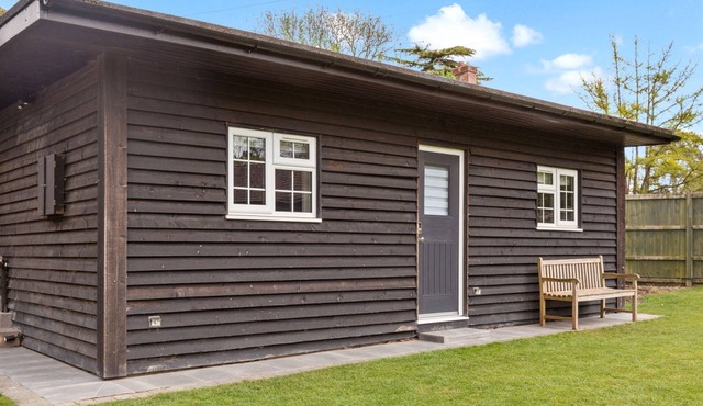 Crazy Fox Garden Cabin - From 120 Per Night