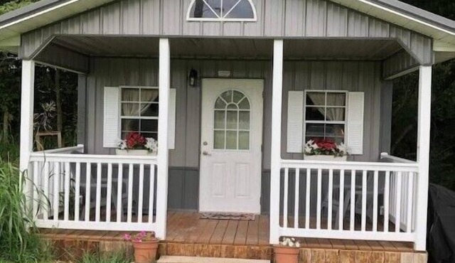 Crazy Joe's Cabin #1
