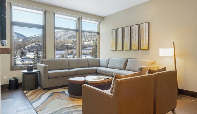 CRBC-Remodeled 2024, Ski in out, Ski Valet, Dog Friendly, Resort & Spa Amenities