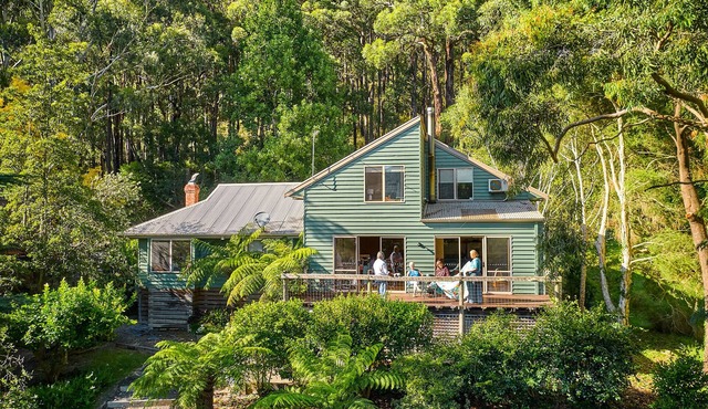 Create@Warburton connect, create, relax