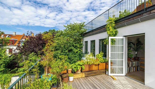 Creative home with rooftop terrace in Valby