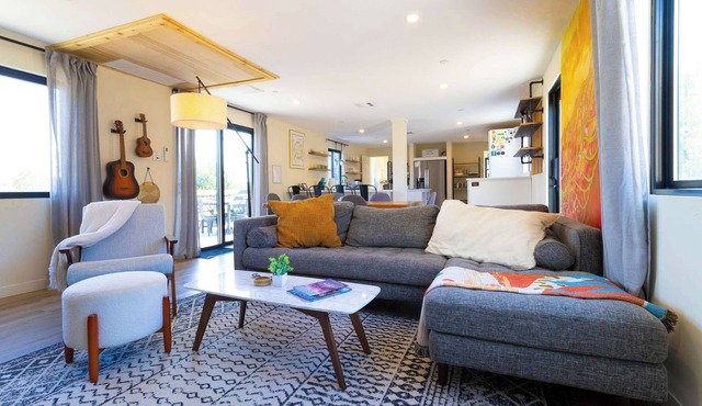 Creator Cabin - Contemporary Getaway w/Sauna