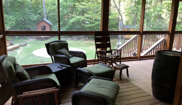 Creek Front luxury Cabin