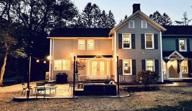 Creek Front/Rail Trail - Pine Creek Manor House