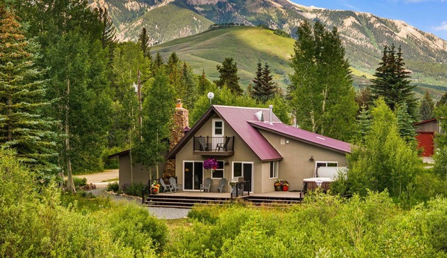 Creek Side Getaway