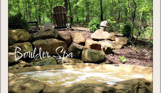 Creek Treehouse Atrium Hot Tub Buffalo
