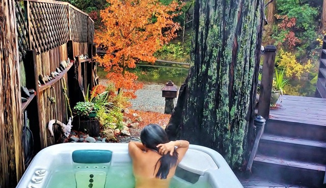 ♥ Creekfront Secret: Beach, Spa, Romance, Wine Country + 25th Anniversary Perks