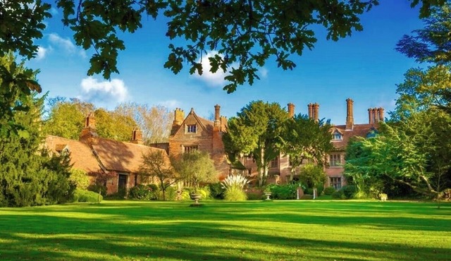 Creeksea Place, Breathtaking Elizabethan Manor House