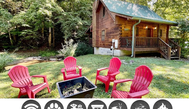 Creekside (2-Bedroom Cabin) - Pets Allowed by RedAwning