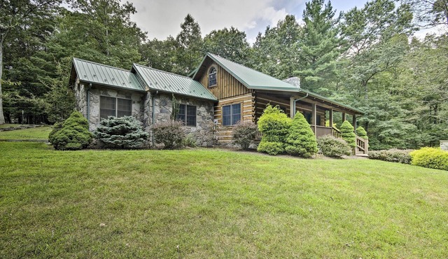 Creekside Berkeley Springs Cabin on 35 Acres!