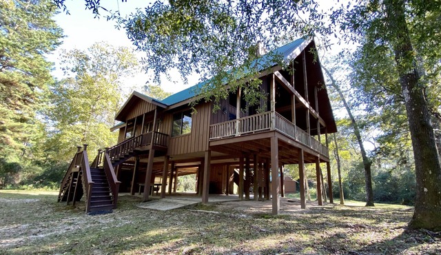 Creekside Cabin #2 “The Lodge”
