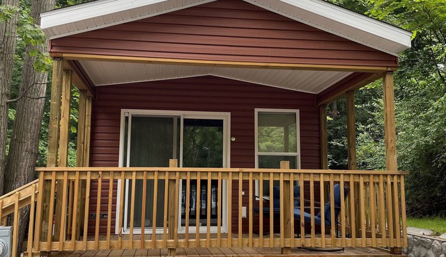 Creekside Cabin by The Ark