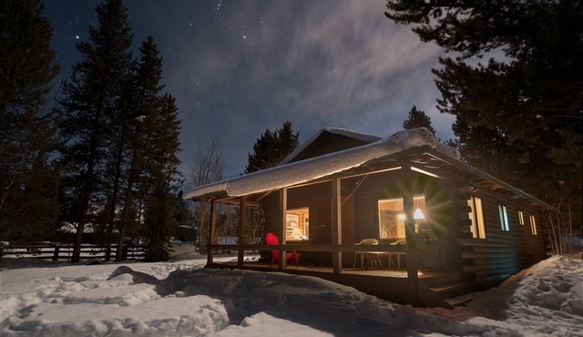Creekside Cabin in the Heart of the Sawtooth Mountains