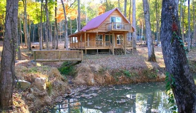 Creekside Cabin Rental Perfect for Families near Guntersville Lake, Alabama
