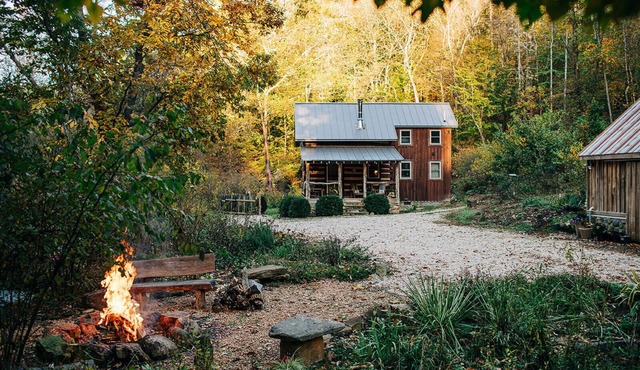Creekside Cabin w/Wood Stove | Unplugged Getaway
