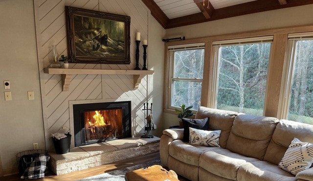 Creekside Chalet w/ Hot tub, Fireplace, and dedicated office