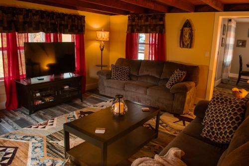 Creekside Cottage