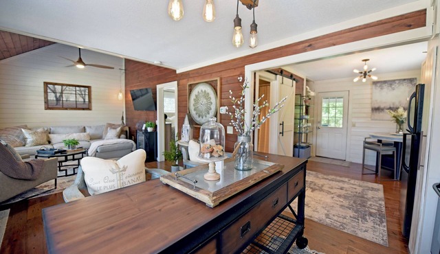 Creekside Cottages : Sneffles Mountain Luxury in Town