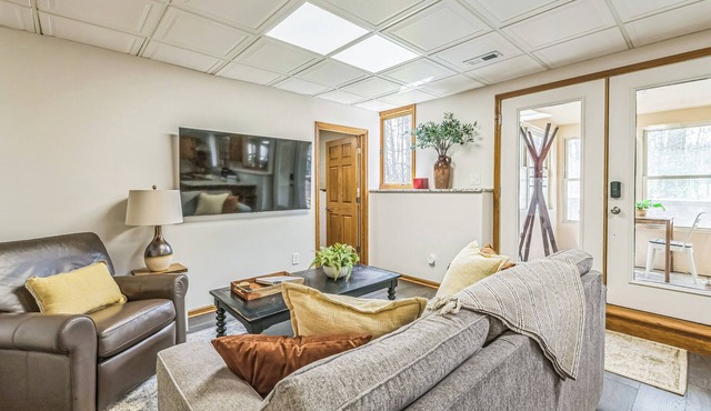 Creekside Cozy 3BD Near Dunes or Corporate Stay