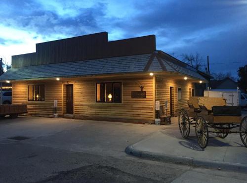 Creekside Downtown Vacation Suites, Only Adults 25 or older