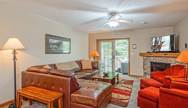 Creekside E17, Frisco Kid Retreat Jacuzzi Sleeps 11