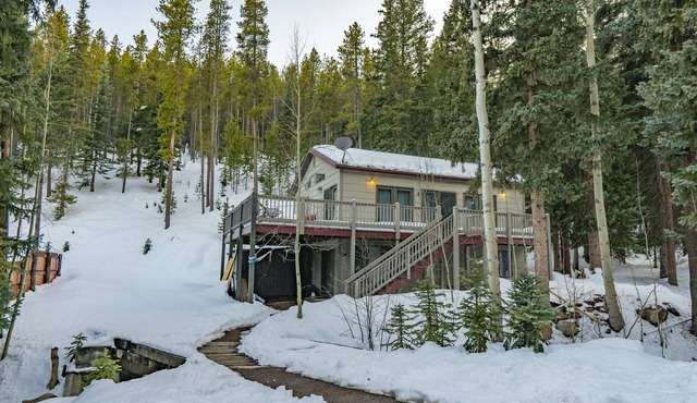 Creekside Getaway in Evergreen