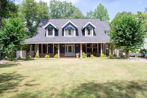 Creekside Haven with Dock & Scenic Views