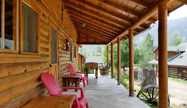 Creekside Lodge at Yellowstone