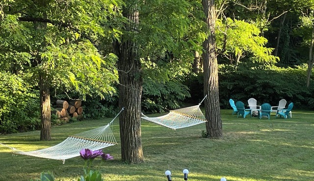 Creekside Park Lodge on Private 2 1/2 Manicured Acres with Huge Luxury Pool.