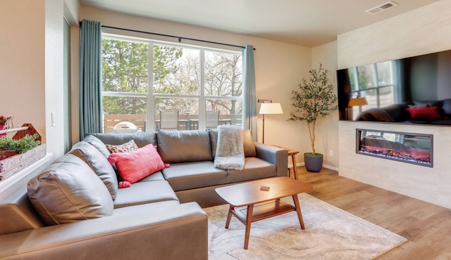 Creekside Retreat Near Olde Town Arvada