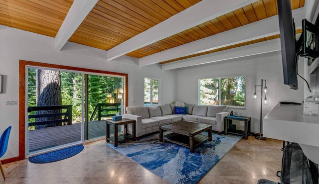 Creekside Retreat w/Hot Tub, Near Homewood Resort