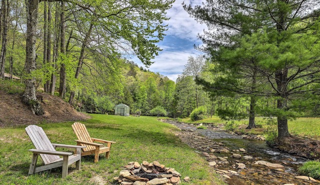Creekside Retreat w/ Hot Tub - Pets Welcome!