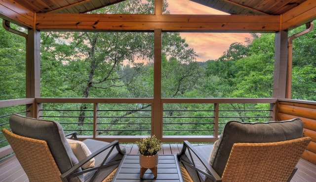 Creekside Soaks, Swimming Hole Splashes, & a Hidden Waterfall - The Overlook on Fightingtown