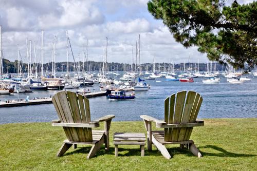 Cregoes, Mylor - Bungalow - Riverview - Free Parking & WiFi - Pet friendly