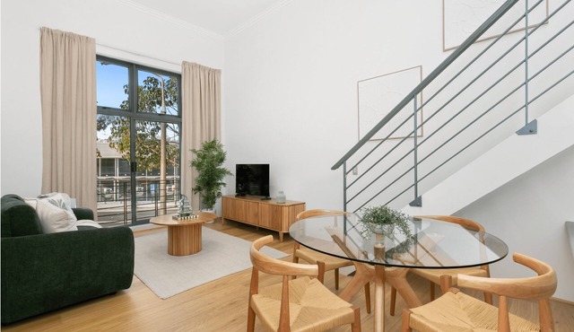 Cremorne- GA110 Macpherson St - Loft Style Apartment Close to Everything
