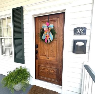 Creole Cottage - 2 Bed, 1 Bath, Pet Friendly with Fee, Walk to Downtown, Grill, Washer & Dryer