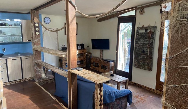 Cres Robinson Experience