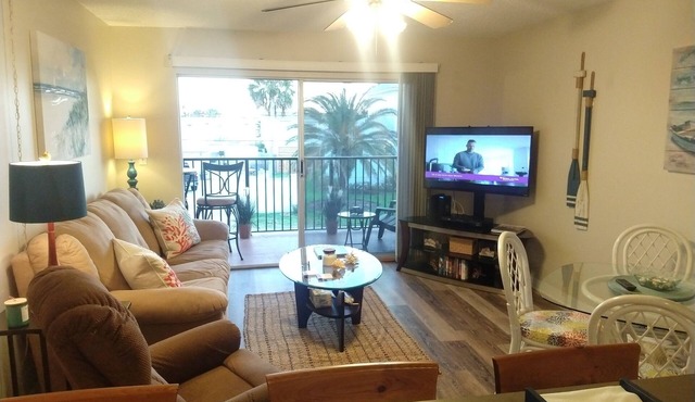 Crescent Beach Condo - Wonderful location!