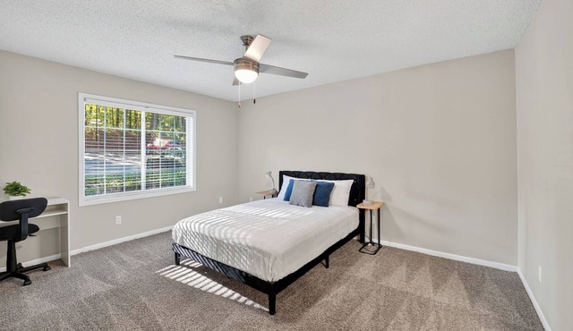 Crest at East Cobb 1830 Sleek & Cozy 2Bd 2Bt