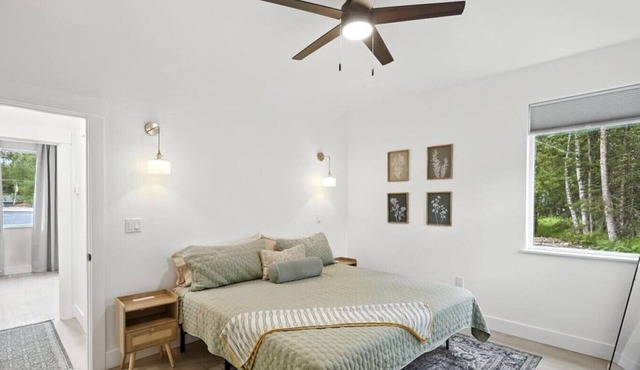 Crest King Suite | Hatcher Pass | Adventure Base